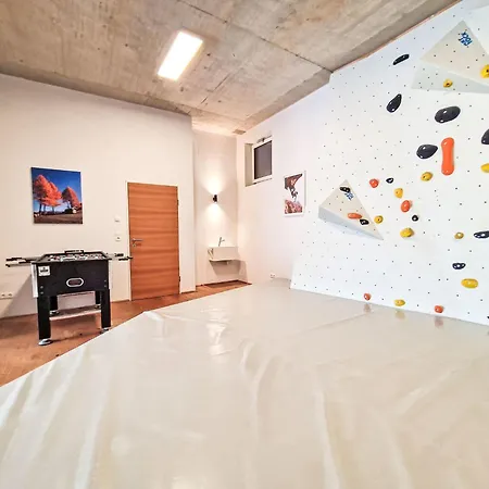 Apartament The Rock Design By Interhome *