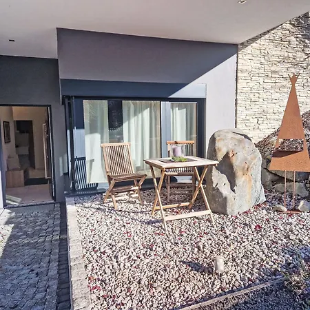 Apartament The Rock Design By Interhome *