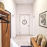 The Rock Design By Interhome アパート